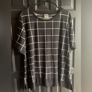 Anne Klein Women’s Black White Short Sleeve Top Shirt Blouse